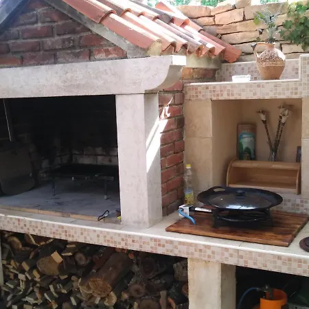 Stonehouse Zena With Outdoor Kitchen And Garden Holiday home